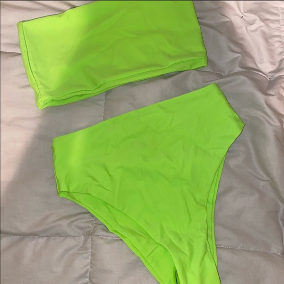 Princess Polly Chapman Bikini Set - Picture 2 of 3